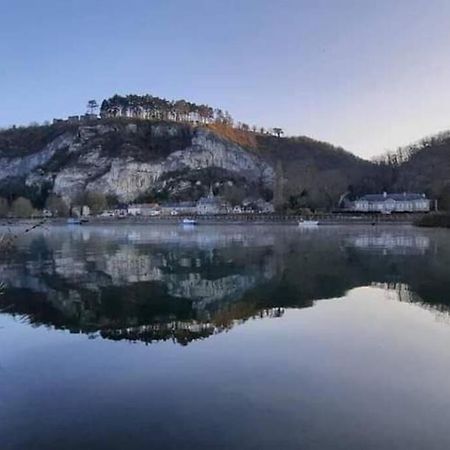 Maison bucolique à Anhée, vue Meuse et falaises Exterior foto