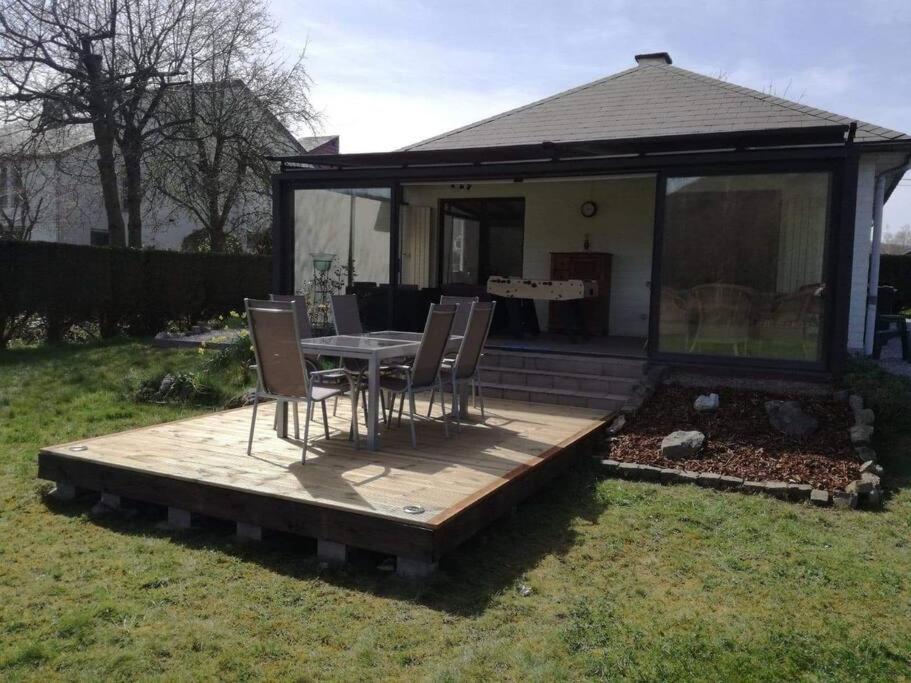 Maison bucolique à Anhée, vue Meuse et falaises Exterior foto