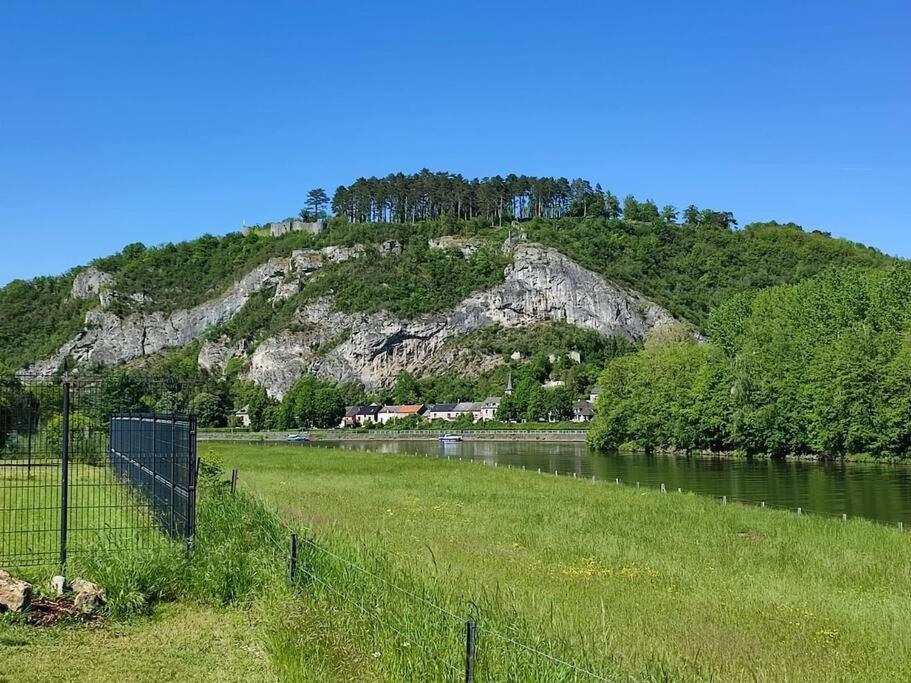 Maison bucolique à Anhée, vue Meuse et falaises Exterior foto